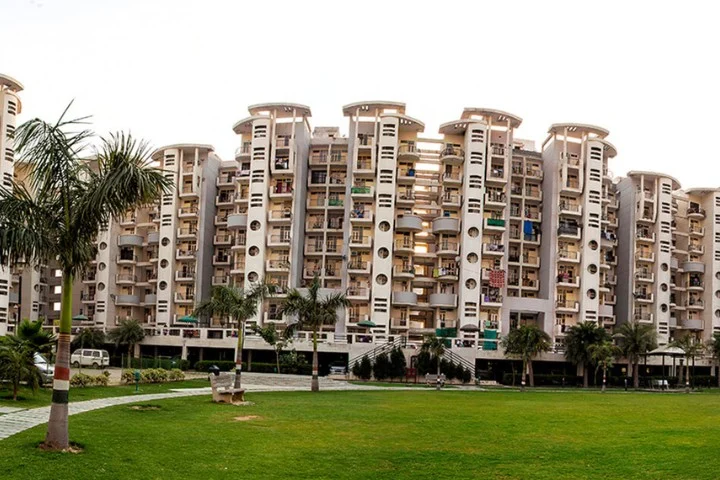 Top affordable housing societies in Sector 86 Faridabad Omaxe Heights