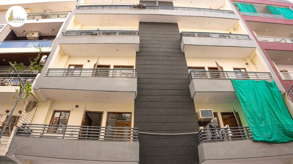 Walking and jogging track surrounded by greenery at RPS Palm Drive
