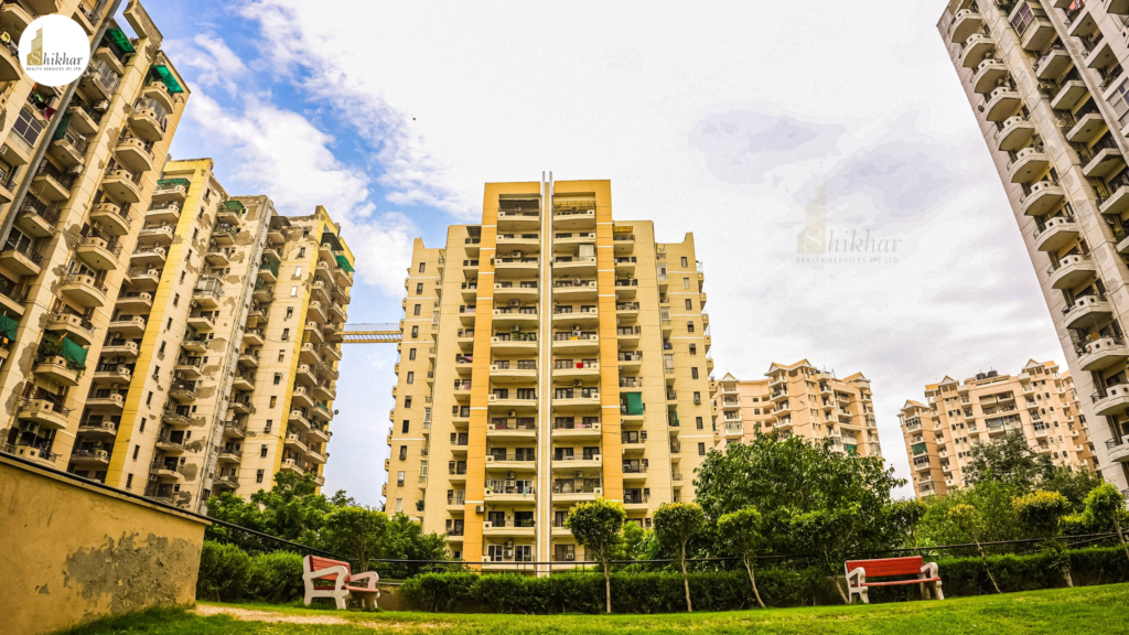 RPS Savana apartments in Faridabad for sale