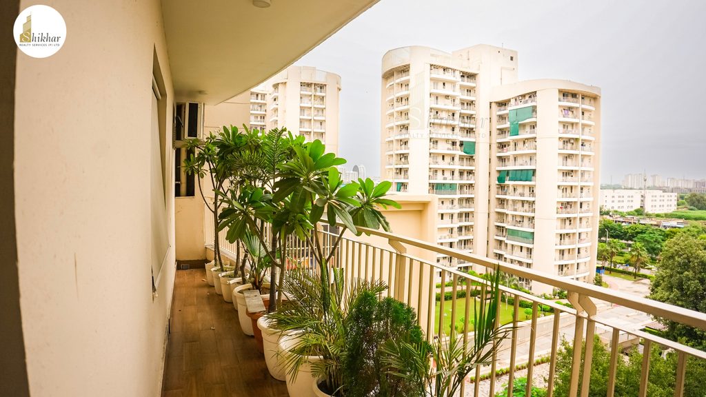 BPTP Discovery Park clubhouse and lifestyle amenities Faridabad
