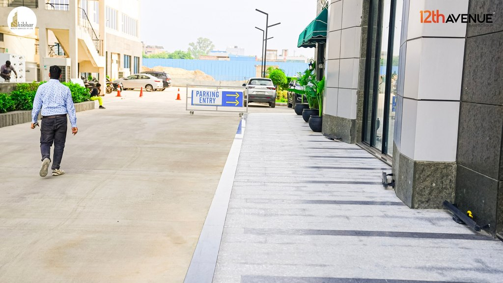 commercial-12th-avenue-office-space-mathura-road.jpg
