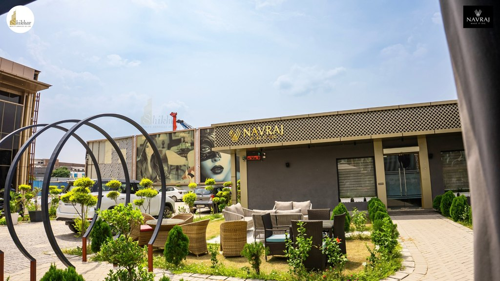 navraj-the-marq-sector-20-business-location.jpg